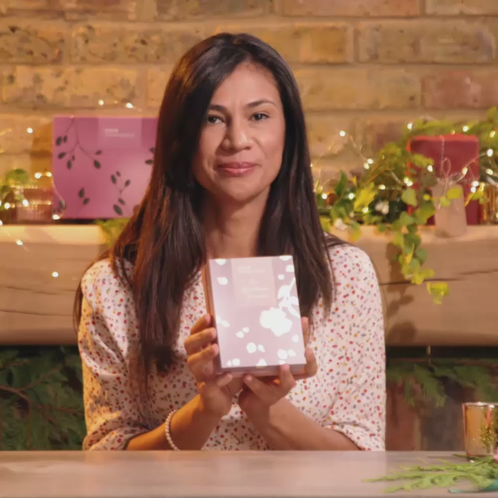 video showing skincare model demonstrating hydration heroes christmas gift set from evolve organic skincare